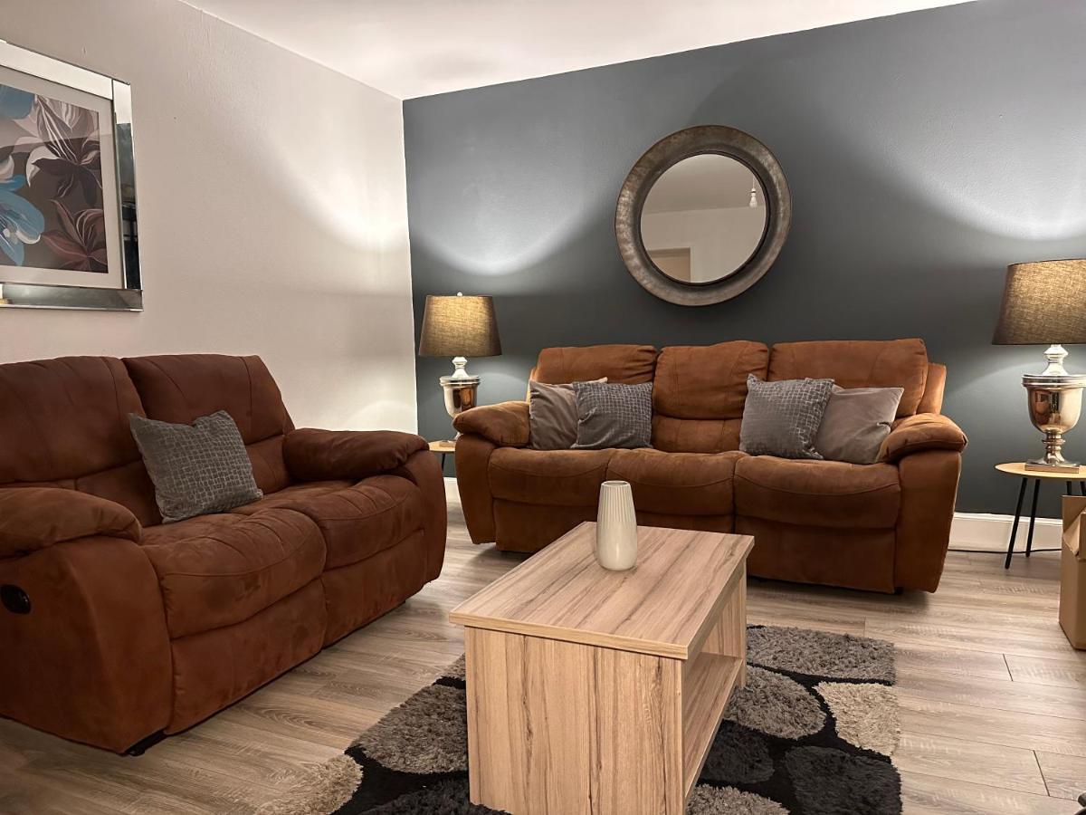 Crown Street Getaway Apartment *