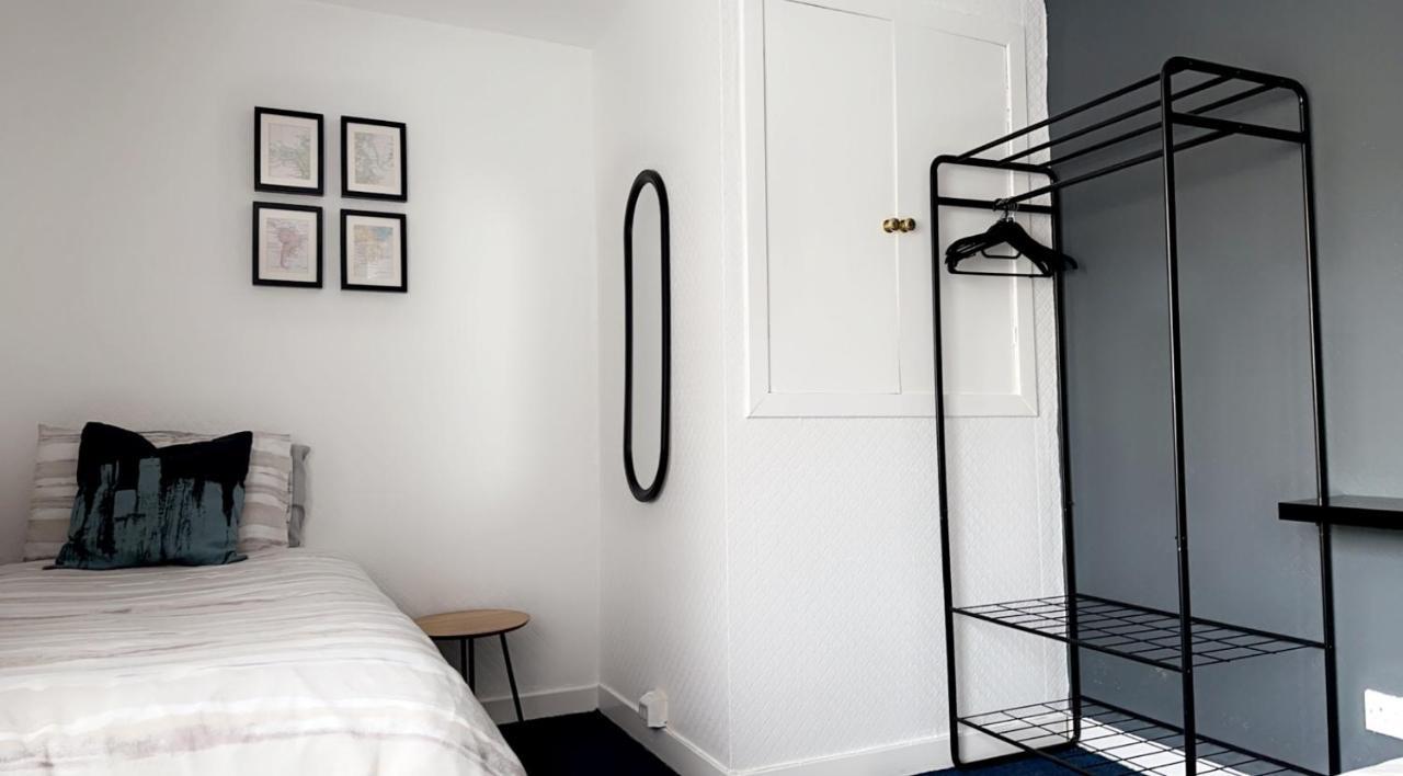 Crown Street Getaway Apartment *
