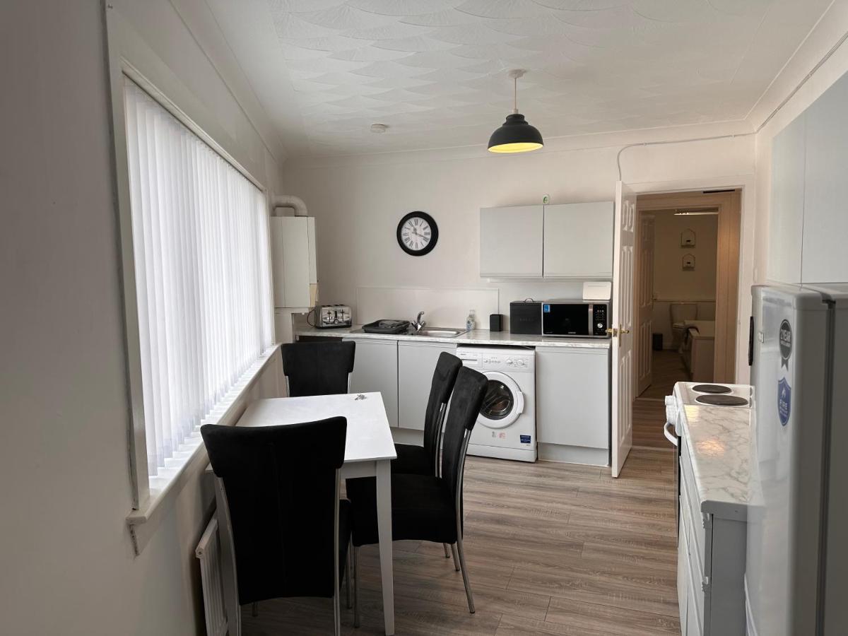 Crown Street Getaway Apartment Ayr