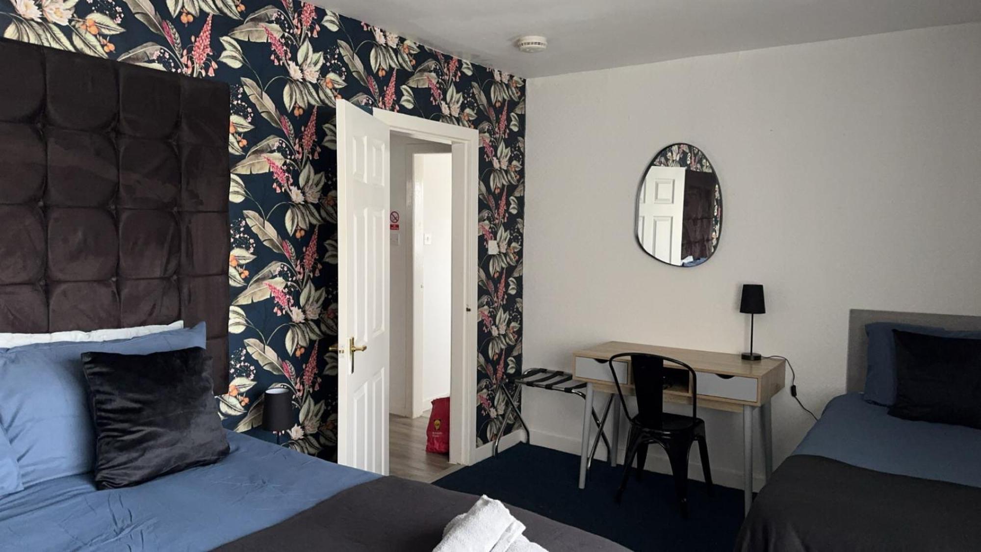 Crown Street Getaway *